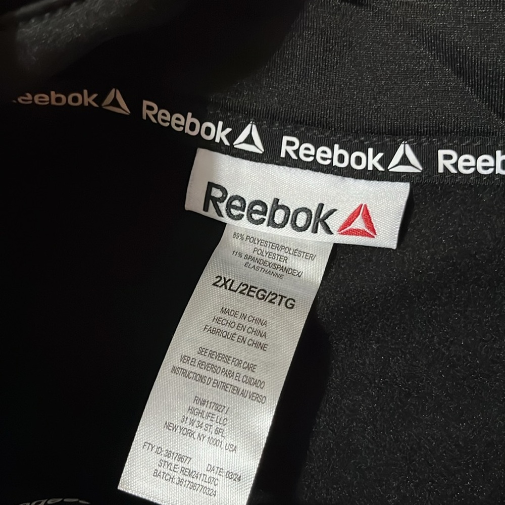 Zip Pullover - Picture 6 of 6